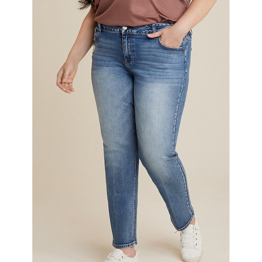 KanCan blue mid rise straight plus size jeans stretch size 22